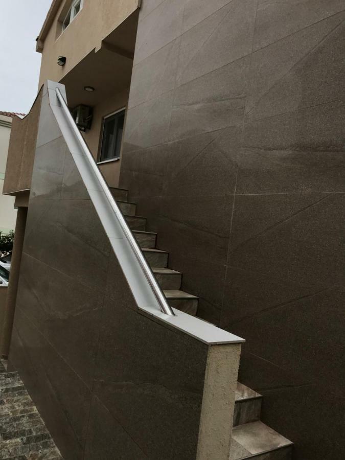 Id Apartments Tivat Bagian luar foto